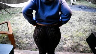 Round Ass cougar Kittywife Outside Jugs and Booty