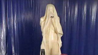 Latex Fem Dom Gf and Pvc Sub chick Encased inside Vacuum