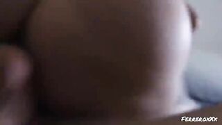 Un Grande Cazzone vuole scoparsi due adolescenti troie di Milano