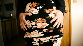 BBW mom Loves her Fat Booty Manhandled