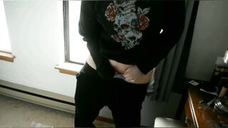Long Ass cougar Loves to Put on a Window Performance