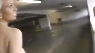 Deutsch blonde milf Amateurvideo von Big-toppten