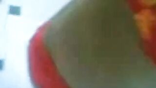 Malaysian Hijabi Gives Blowjob in the Office 2