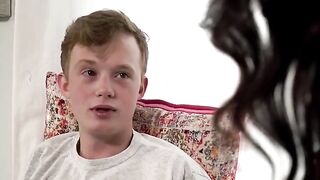 Kitten Latenight – Stepmom Motivation