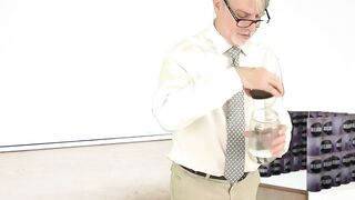 Daddy Richard Lennox does weird science experiments while farting
