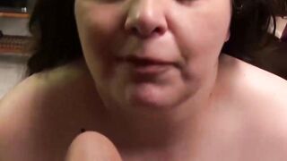 Chubby American Mature Sucking Toy And Playing Solo