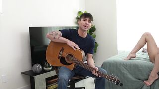 Gorgeous teen stepsister takes over stepbros room with rough sex