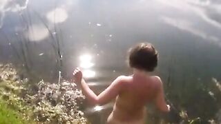 Russian Amateur Couple Has Outdoor Sex