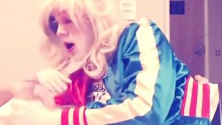 Harley Quinn Crossdresser Blowjob and Swallow