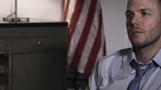 Sexy politicians wife has her ways to shut a journalist up