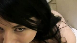 Teen slut savors a good fuck