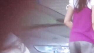 Voyeur snares Japanese chicks pissing in a public park