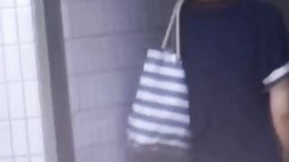 Voyeur snares Japanese chicks pissing in a public park