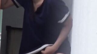 Voyeur snares Japanese chicks pissing in a public park