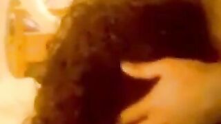 No es mi novia, es mi amiga - Sexo casual en webcam