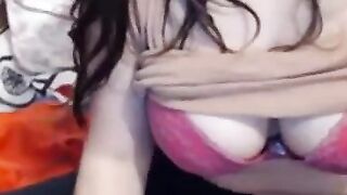 Russian Girl Teases in Spandex Yoga Leggings - Webcam Show