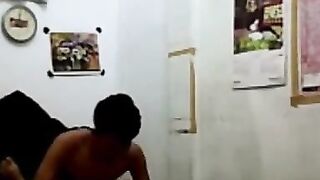 Indonesian Babe Orgasms on Fucking Machine