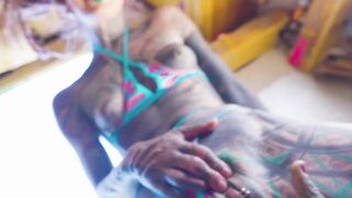 Tattooed hottie Anuskatzz has fun in the RV