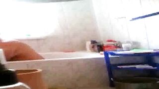 Spying my naked curvy stepmom in the bathroom