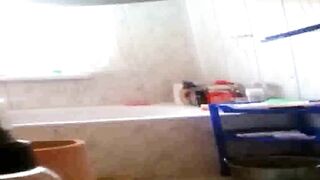 Spying my naked curvy stepmom in the bathroom