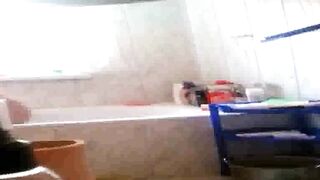Spying my naked curvy stepmom in the bathroom