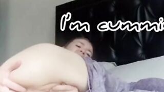 Innocent teen's morning anal solo session