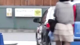 Discreet film of Asian babes rushed bladder relief