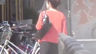 Hidden cam traps an Asian woman dashing to pee outdoors