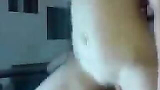 Sexy babe gets screwed