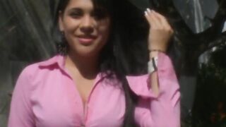 Meaty shaft for a leggy Latina