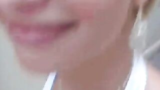 An amaetur is tasting dick