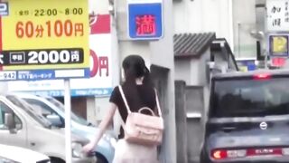 Oriental voyeur feeds fetish watching Japanese pee