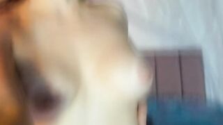 Horny Babe Makes Her Cunt Creamy