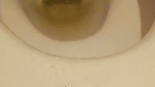 Look how hot Oriental spills urine in front of the camera