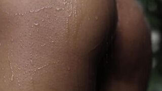 Skinny Camgirl Por Showing Her Titties and Cutie Skinny Body
