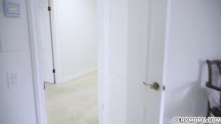 Stepson caught his stepmom Jessica Ryan watching cougar porn