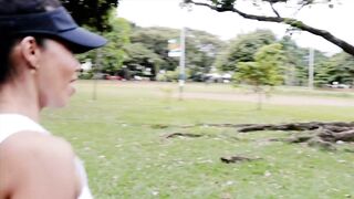 Fitness cunt with mouth Likes to Performance herself to Strangers while Exercising