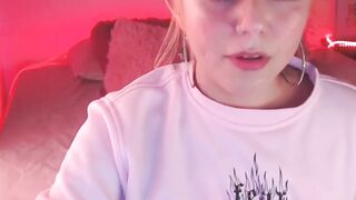 Slutty Teen Spitting Aheago On Webcam