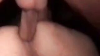 Heiße Bareback-Action mit einem Amateur-Hunk