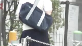 Lady in skirt wipes her pussy after accidentally peeing
