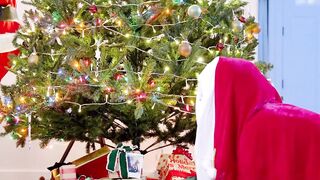 Surprising sloppy blowjob from the bag for big dick santa by petite teen