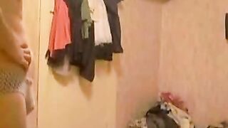 Girl Cheats for Cash: Hardcore Amateur Blowjob