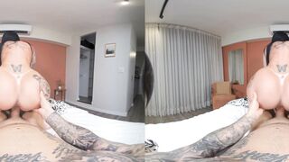 PURITYVR Seductive bombshell with Polly Persch