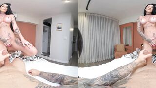 PURITYVR Seductive bombshell with Polly Persch