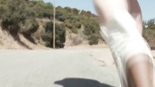 tHIS HOT AND HORNY ts GIVES ME HANDJOB WHILE RIDING