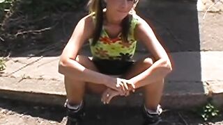 Mind-blowing outdoor blowjob