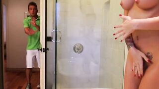 Fuck a hot milfs wet pussy