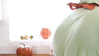Naughty teen stepdaughter Violet Gems stuffed by stepdad like a turkey