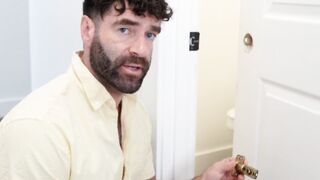Stepdads third throbbing hand fits itself into Chloe Temples narrow pussy