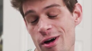 Sucky my hard shecock newbee and fuck my asshole
